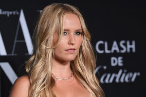 sailor-lee-brinkley-cook-2019-harper-s-bazaar-icons-party-in-ny-1.thumb.jpg.4acb886d730a4f7776919e934ccd3a32.jpg