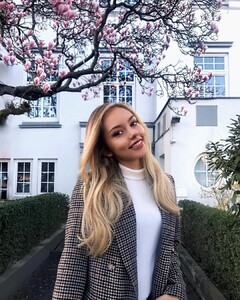 sarahwern_53609599_129294644822319_506419375039807370_n.jpg
