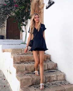 sarahwern_66306740_472819383550135_7568631750249786737_n.jpg