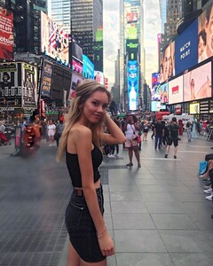 sarahwern_67501563_352104845665716_8752194439572770966_n.jpg