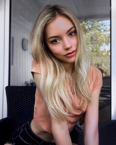 sarahwern_68953246_2369345156654916_477705861351827848_n.jpg