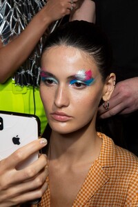siriano-bks-g-rs20-0624.thumb.jpg.3fa5d0497d6c73ff98efc1dd41349ddf.jpg