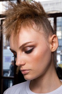 tom-ford-bks-m-rs20-9178.thumb.jpg.dda72b742f67d7248f928abe30686c3f.jpg