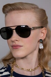 tory-burch-bks-m-rs20-5973.thumb.jpg.198291655ccc4b2aa6a8e057ff8a3b9d.jpg