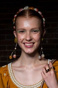 ulla-johnson-bks-g-rs20-0338.thumb.jpg.773fcdc8446fe3e91c49ea58343748f8.jpg