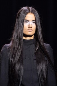 vera-wang-clp-rs20-1409.thumb.jpg.943119e45f063082d05ee08ff6b472b2.jpg