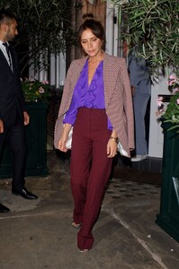 victoria-beckham-with-david-beckham-at-a-private-dinner-in-london-09-15-2019-7.jpg