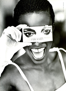 von_Unwerth_Vogue_Italia_March_1994_03.thumb.png.d213f2361af9c54b279e633fb9ab6c13.png