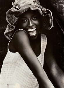 von_Unwerth_Vogue_Italia_March_1994_09.thumb.png.ee1fa72052b51a8276759758ceb85b78.png