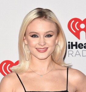 zara-larsson-iheartradio-festival-in-las-vegas-09-21-2019-3.jpg