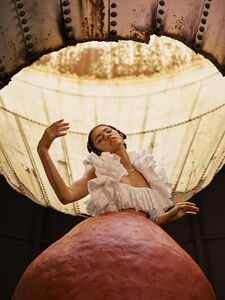 zendaya-garage-magazine-issue-09-17-2019-5.jpg