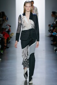 00026-Parsons-MFA-SS20-Ready-To-Wear-Credit-Monica-Feudi.thumb.jpg.1d56a78473ac306b908d32c6d6e24fba.jpg