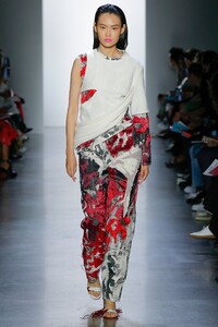 00028-Parsons-MFA-SS20-Ready-To-Wear-Credit-Monica-Feudi.thumb.jpg.384fcd2e9906bcd6218c3f358b6e148f.jpg