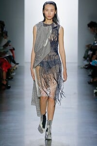 00032-Parsons-MFA-SS20-Ready-To-Wear-Credit-Monica-Feudi.thumb.jpg.bb12b4c631126727e1f36e6e30fbf5ec.jpg