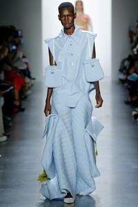 00040-Parsons-MFA-SS20-Ready-To-Wear-Credit-Monica-Feudi.thumb.jpg.e58e9c9c6f55a5624d4f64b0dedced1c.jpg