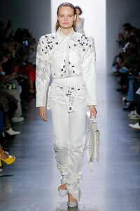 00042-Parsons-MFA-SS20-Ready-To-Wear-Credit-Monica-Feudi.thumb.jpg.7b64d1a3b39e1ea8249afd7a7e1d1a58.jpg