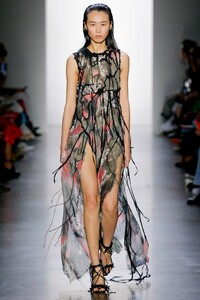 00069-Parsons-MFA-SS20-Ready-To-Wear-Credit-Monica-Feudi.thumb.jpg.037d09611979c9ac152962bd3d72bd95.jpg