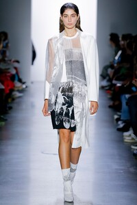 00079-Parsons-MFA-SS20-Ready-To-Wear-Credit-Monica-Feudi.thumb.jpg.054986a6f84305977d3d45bf6d029de5.jpg