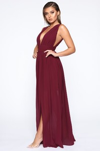 10-03-19_Studio_3_RG_RE_13-13-39_21_M19163_Burgundy_P_0523_RA.jpg