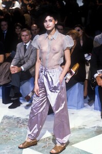 1043431480_Kenzo1999WomenRTW1.thumb.jpg.6c75f471931ea205dfe7d78abd801888.jpg