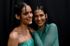 105042302_SallyLaPointeBackstageSeptember2019Newo7GZz6oblFJx.thumb.jpg.43fbf98b4e61b6de02fef80c742296c1.jpg