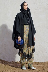 1067464-800w.thumb.jpg.ecb715a5361096b279bd61919a425a9c.jpg