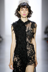 1088787056_ParsonsMFARunwaySeptember2019NewYork4yE__3PSTMTx.thumb.jpg.13bad0af2db220718b0a1ad76503c9d2.jpg