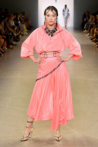 1129302889_VictoriaHayesSpringSummer2020Runway6HzBqvoq5g5x.thumb.jpg.064802dcc628f4d9116087a80b2c9f0f.jpg