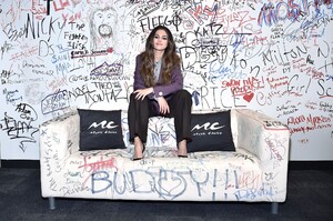       sel291019BZNimage13.jpg