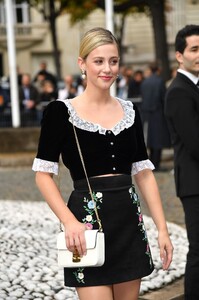        lil011019BZNimage23.jpg