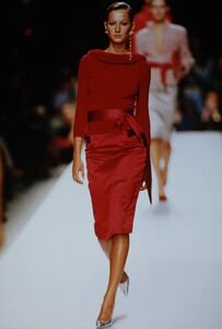 1189675704_blumarine-fw-2000(5).thumb.jpg.e0f439030440d9bbe2a6978c412a6c57.jpg