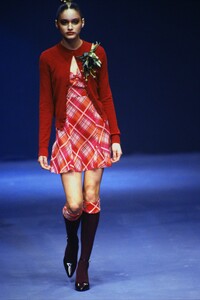 1244075705_blumarine-fw-1997(4).thumb.jpg.97d499ed6a62ed26ceaba5cc5d4e5eb7.jpg