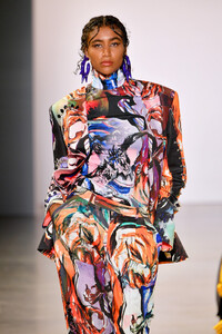 132218370_VictoriaHayesSpringSummer2020RunwaysYMyNqJbKxdx.thumb.jpg.4d9acc3f6d30ae8e2221fa52b93ee7a8.jpg
