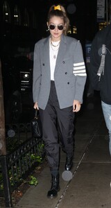        gig081019BZNimage105.jpg