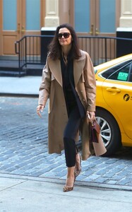        kat181019BZNimage4.jpg