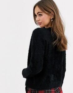 13561425-2.jpg