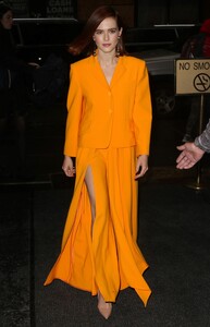       zoe041019BZNimage15.JPG