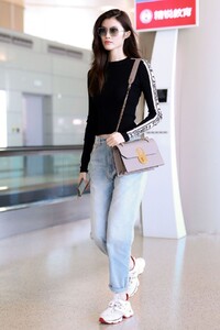 sui211019BZNimage105.jpg