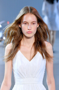 1407234197_NoonNoorRunwaySeptember2019NewYorkFashionAnWUEK_aaSXx.thumb.jpg.62cc5610367985e70f44a07f9924fea1.jpg