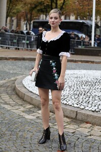        lil011019BZNimage35.jpg