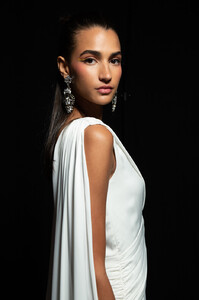 1626690886_TadashiShojiSpring2020Backstage27KSkUlKHJex.thumb.jpg.74e173d16084f95c41a5df2500b27643.jpg
