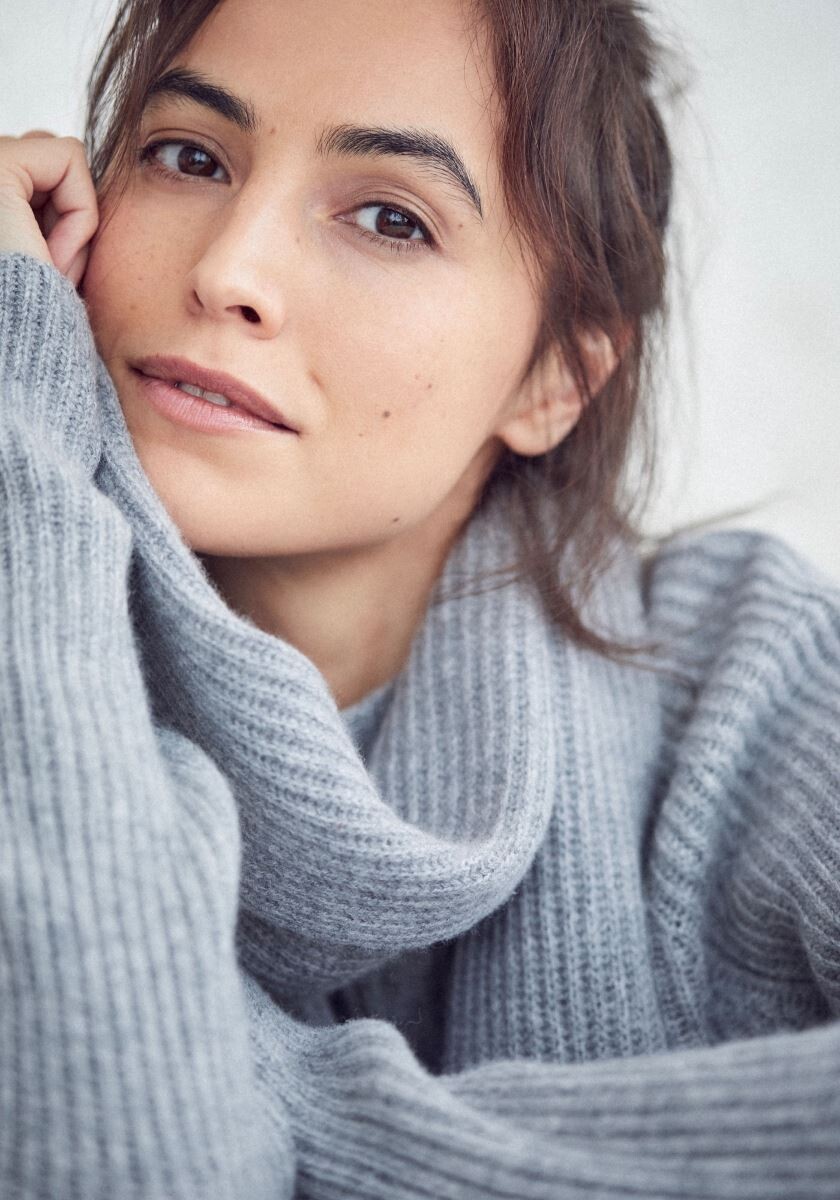 https://www.bellazon.com/main/uploads/monthly_2019_10/1631966895_LeylaChakimova79.jpg.d09b7024f2518378ba6742a9b2cfb46c.jpg