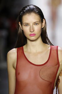 163980868_ParsonsMFARunwaySeptember2019NewYorkt08b_YfPgsQx.thumb.jpg.5ac3645ae84560eea79122dfddcb4caa.jpg