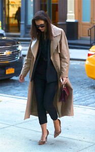        kat181019BZNimage9.jpg