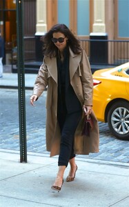        kat181019BZNimage7.jpg