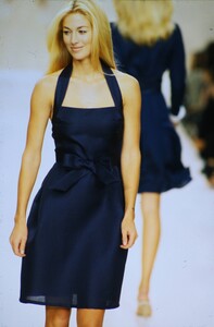 1741282370_bill-blass-spring-1996(5).thumb.jpg.5a1804895c9bdc8a21cccc4bb1b0e167.jpg