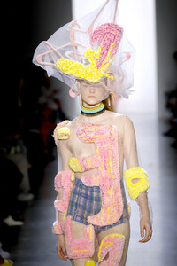 1771715782_ParsonsMFARunwaySeptember2019NewYorkd5Fn9oEkRHRx.thumb.jpg.b327a18d477ebdfccfd084e6ab0c49bc.jpg