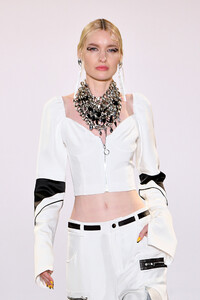 1775141410_VictoriaHayesSpringSummer2020RunwayHE33STkzw_2x.thumb.jpg.1f868f07fbeb0716cff468868673921c.jpg