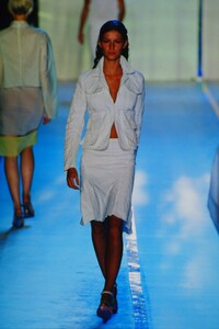 1793510558_dkny-ss-2000(18).thumb.jpg.d16260fdebf46460b1c262e42517751b.jpg