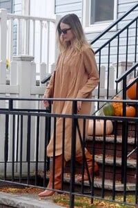        rob081019BZNimage115.jpg